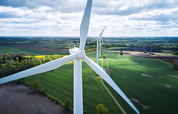 風(fēng)力發(fā)電機(jī)葉片材料與壽命解析